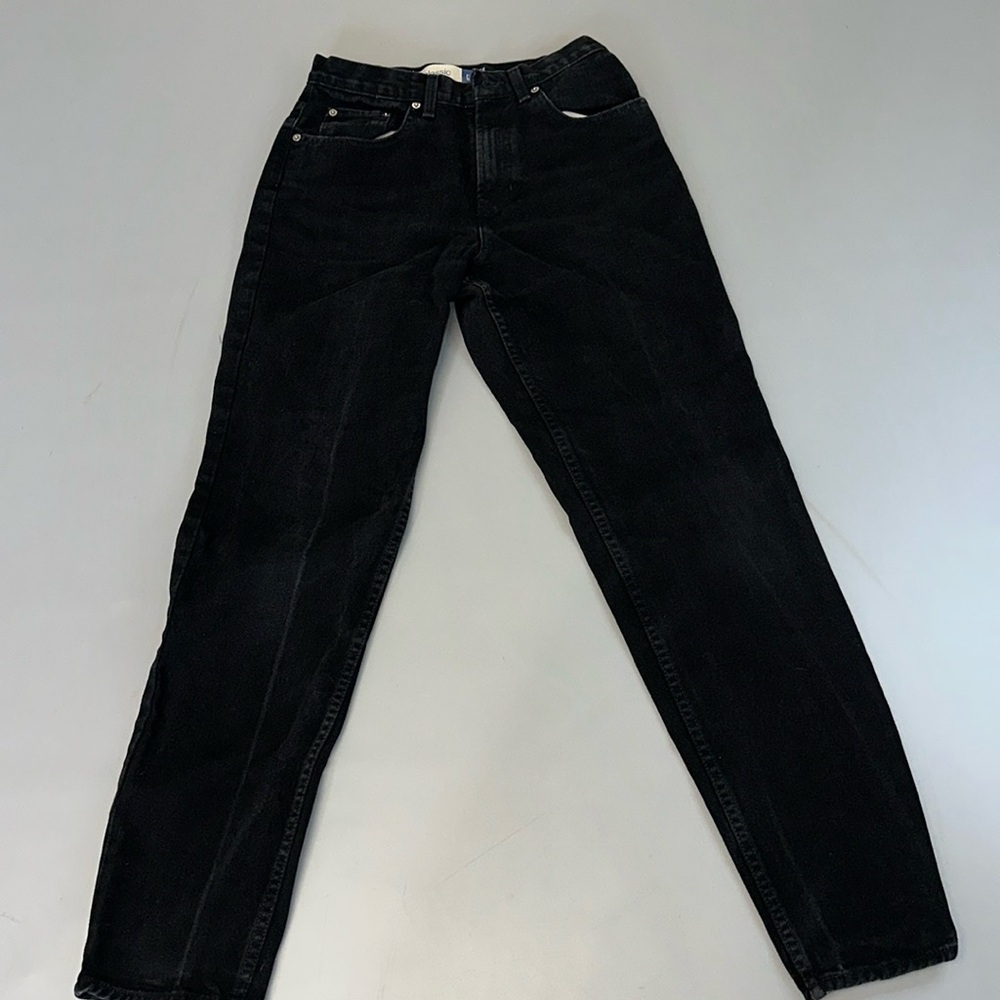 Women’s GAP classic fit 6 regular black jeans
